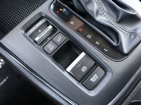 Used 2025 Honda CR-V LX image 17