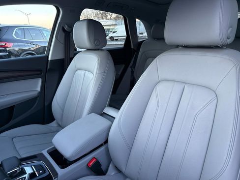 Used 2022 Audi Q5 2.0T Premium w/ Convenience Package image 19