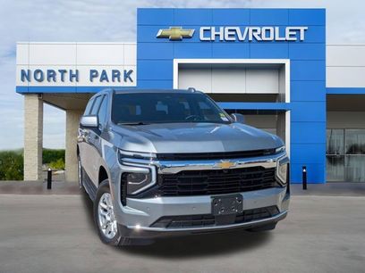 Certified 2025 Chevrolet Suburban LS