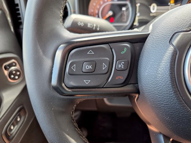 Certified 2025 Jeep Gladiator Mojave AWD/4WD image 30