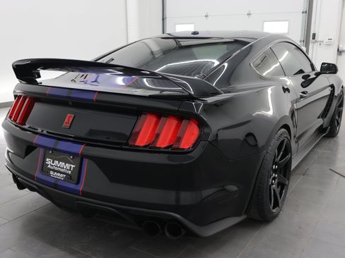 Used 2016 Ford Mustang Shelby GT350R w/ GT350R Equipment Group 920A RWD image 4