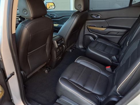 Used 2019 GMC Acadia Denali w/ Technology Package image 18