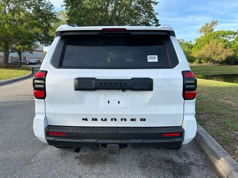 Used 2025 Toyota 4Runner SR5 image 4