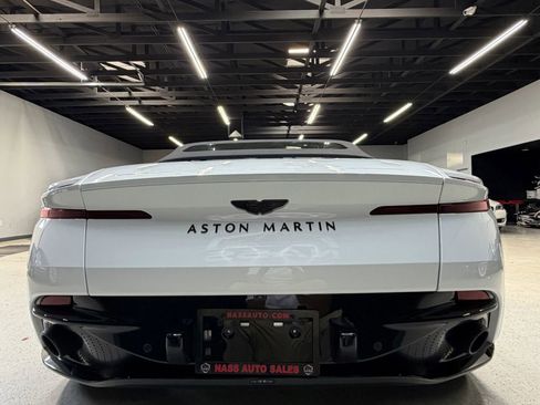 Used 2024 Aston Martin DB12 Convertible RWD image 18