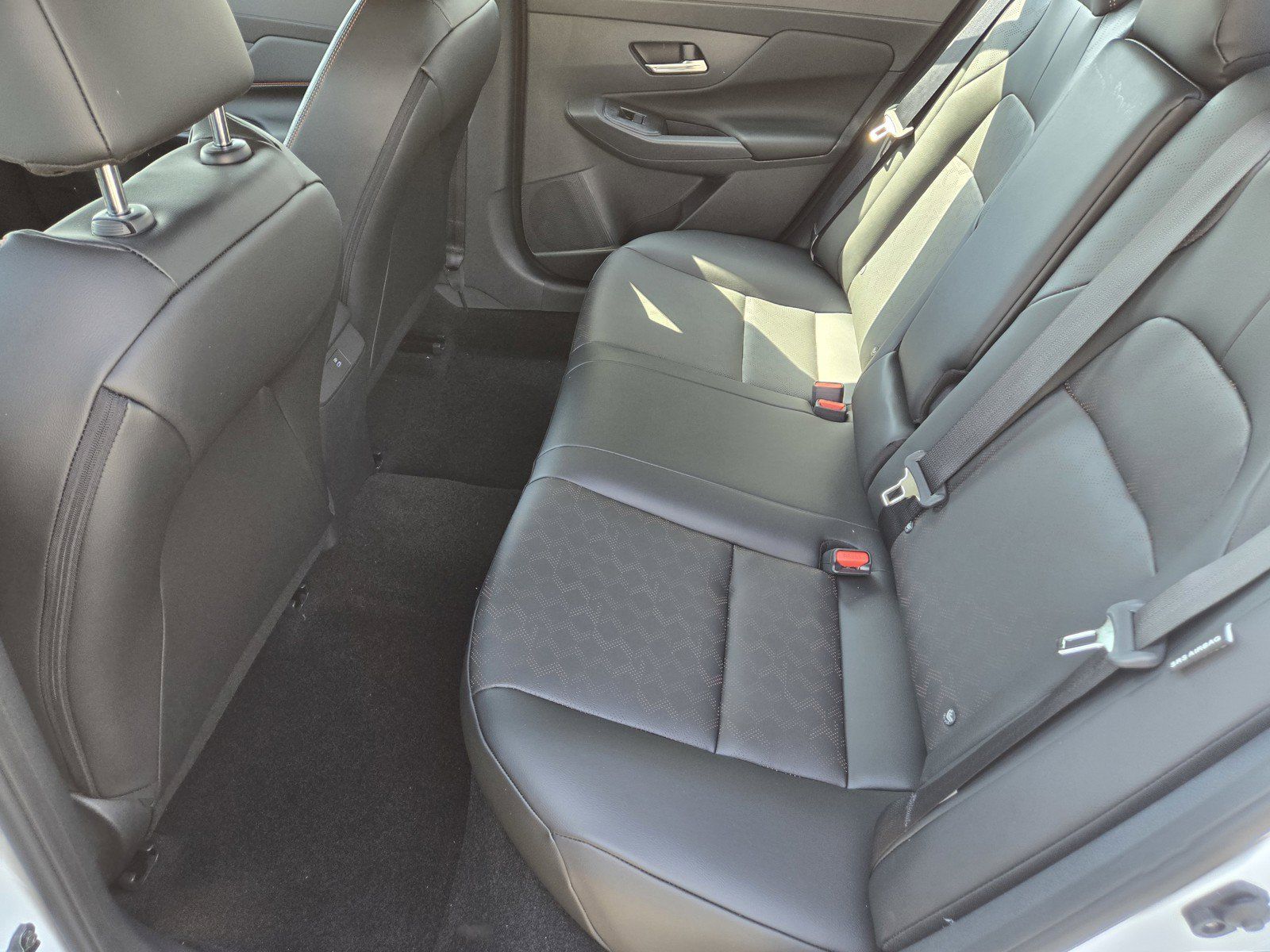 New 2026 Nissan Sentra SR w/ SR Premium Package FWD image 9