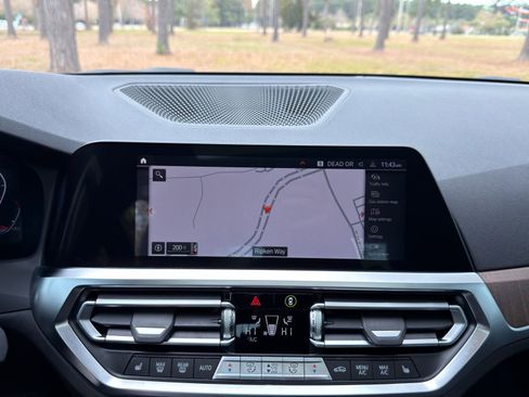 Used 2021 BMW 330i Sedan w/ Convenience Package image 4