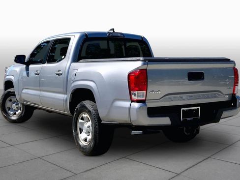 Used 2016 Toyota Tacoma SR w/ Towing Package AWD/4WD image 12