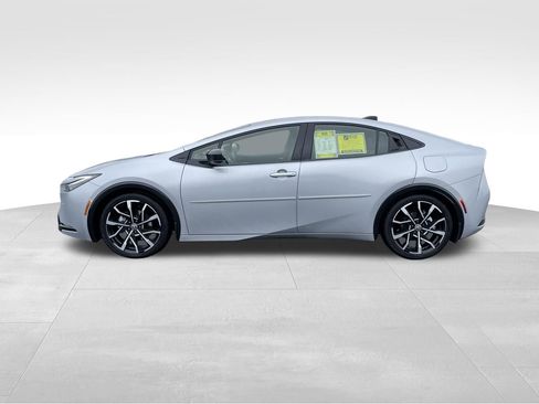 Used 2024 Toyota Prius Prime image 7