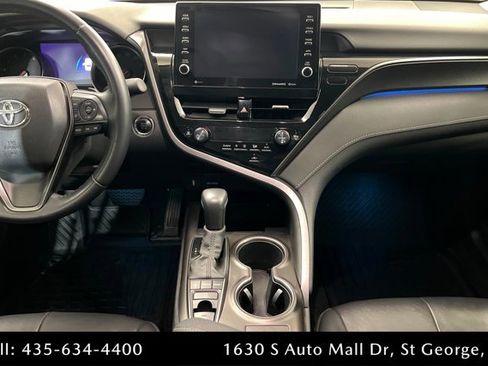 Used 2022 Toyota Camry XSE image 13
