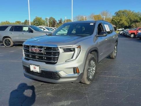 Used 2025 GMC Acadia Elevation image 4