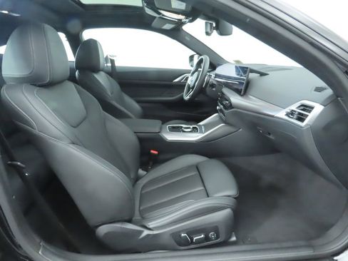 Certified 2025 BMW 430i Coupe w/ M Sport Package image 21