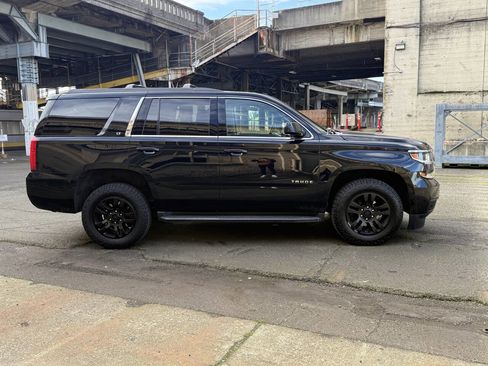 Used 2019 Chevrolet Tahoe LT image 13