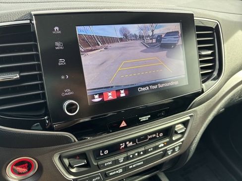 Used 2023 Honda Ridgeline Sport image 11