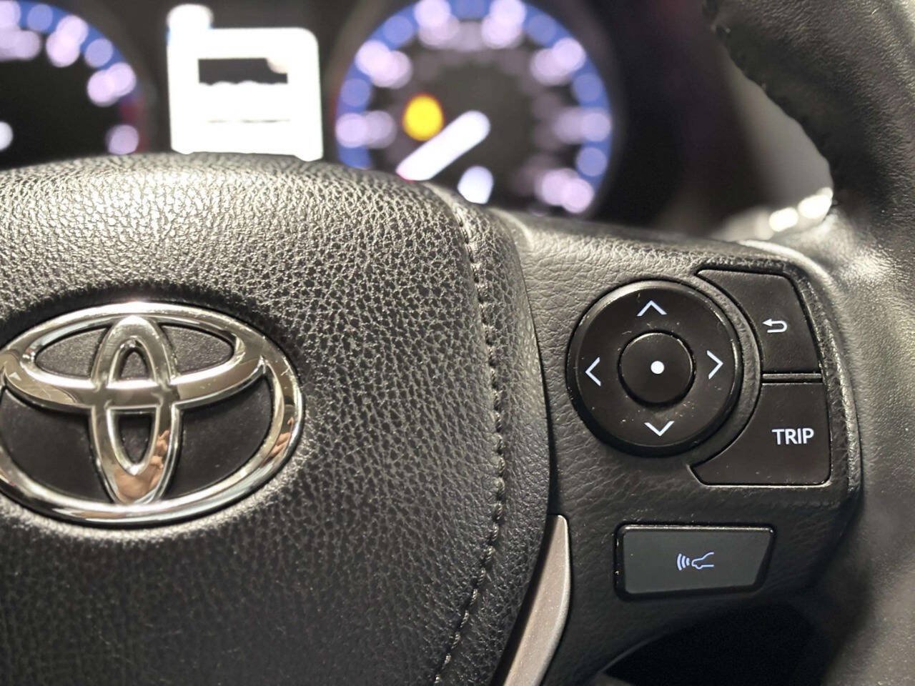 Used 2016 Toyota RAV4 Limited AWD/4WD image 36