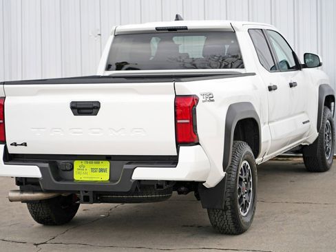 Used 2024 Toyota Tacoma TRD Off-Road image 50
