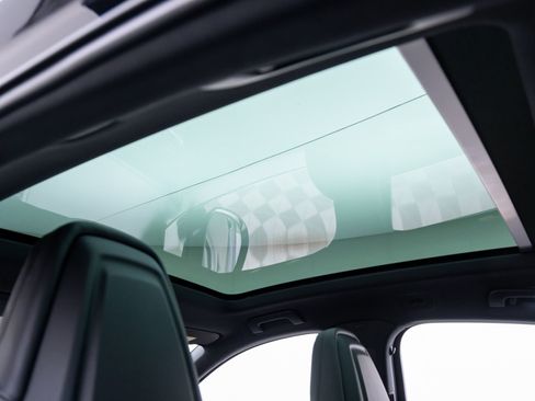 New 2026 Porsche Cayenne S image 18