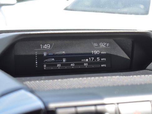 Used 2022 Subaru Ascent Touring AWD/4WD image 22