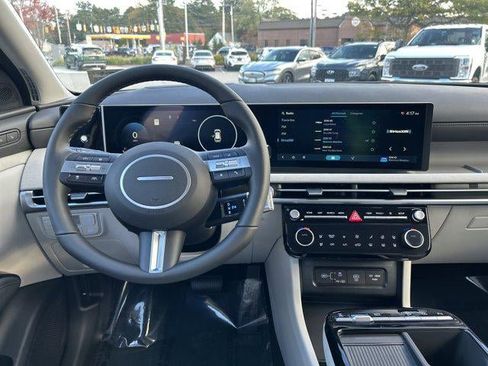 New 2025 Hyundai Tucson Limited image 49