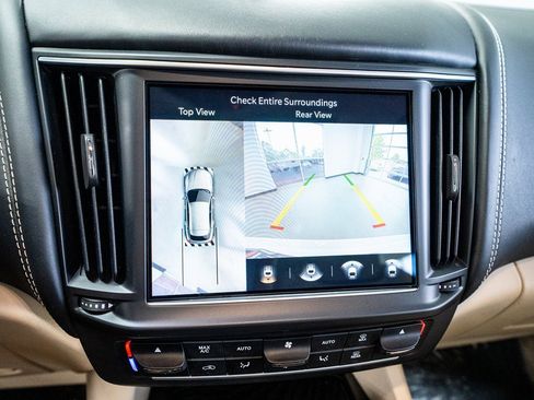 Used 2022 Maserati Levante Modena image 47