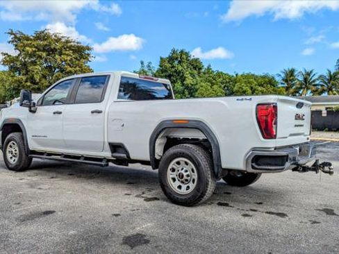 Used 2023 GMC Sierra 2500 Pro w/ Convenience Package image 6