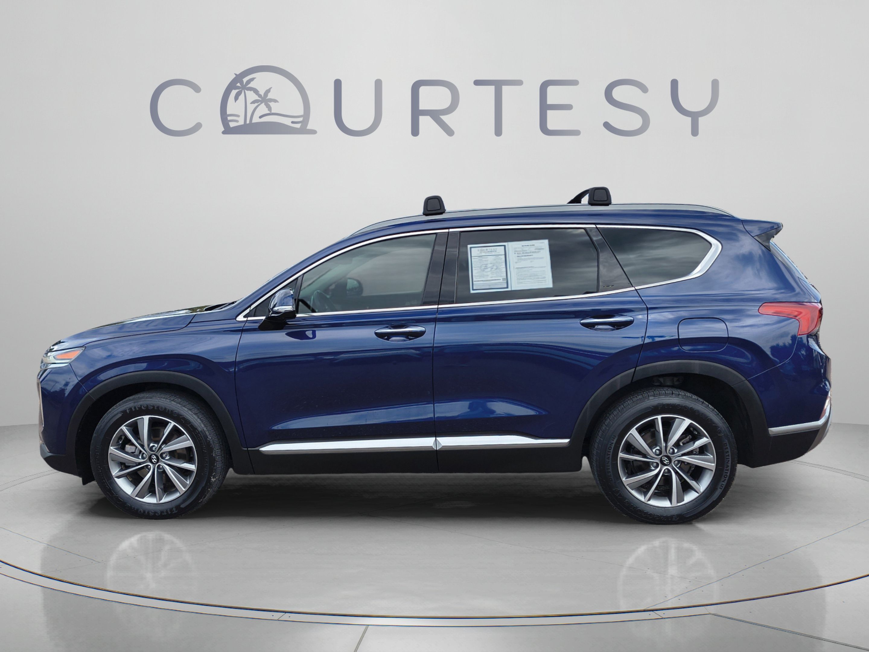 Used 2019 Hyundai Santa Fe FWD image 2