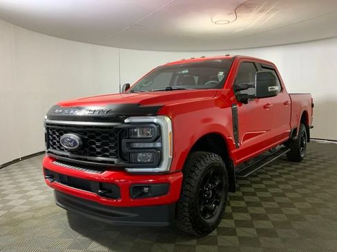 Used 2023 Ford F350 XLT w/ XLT Premium Package AWD/4WD image 3