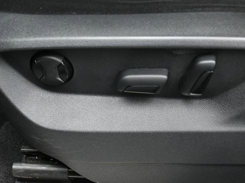 Used 2023 Volkswagen Atlas SE w/ Panoramic Sunroof Package image 10