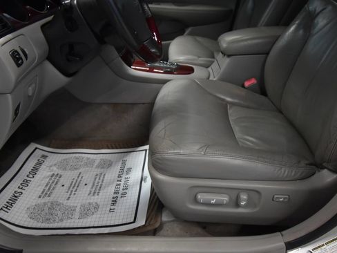 Used 2004 Lexus ES 330 FWD image 6