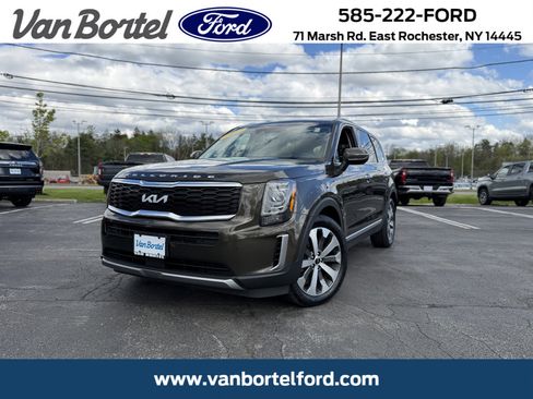 Used 2022 Kia Telluride S AWD/4WD image 1