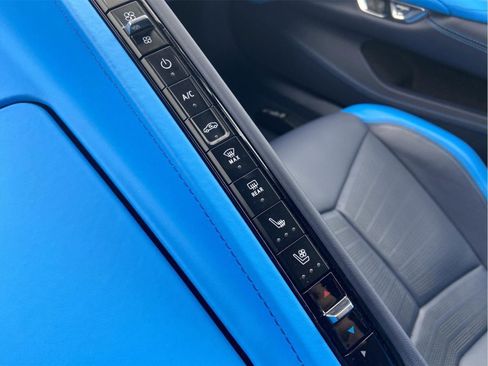 Used 2023 Chevrolet Corvette Stingray Premium Conv w/ Z51 Performance Package image 33