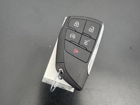 Used 2024 Chevrolet Traverse RS AWD/4WD image 83