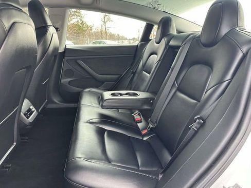 Used 2023 Tesla Model 3 Standard Range image 16