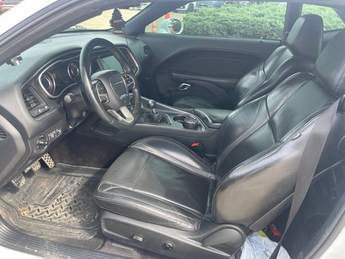 Used 2016 Dodge Challenger R/T Plus RWD image 7
