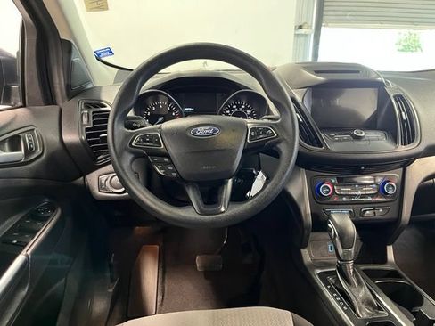 Used 2018 Ford Escape SE w/ SE Sync 3 Package FWD image 21