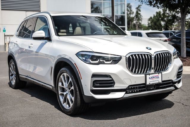 Used 2022 BMW X5 xDrive40i AWD/4WD image 7