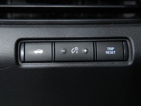 Used 2024 Nissan Altima 2.5 SV image 26