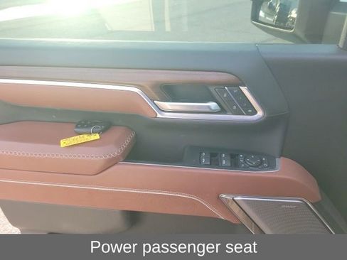 Used 2025 GMC Sierra 2500 Denali Ultimate image 19