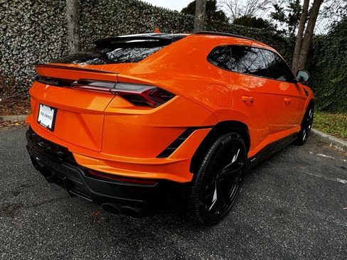 Used 2023 Lamborghini Urus S image 7