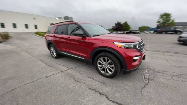 Certified 2023 Ford Explorer XLT w/ Equipment Group 202A AWD/4WD image 2