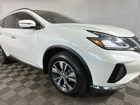 Used 2024 Nissan Murano SV AWD/4WD image 2