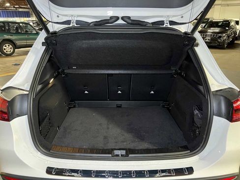 Certified 2025 Mercedes-Benz GLA 250 4MATIC image 18