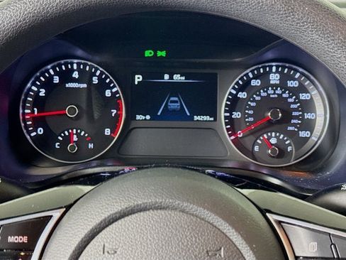 Certified 2023 Kia Forte LXS image 12