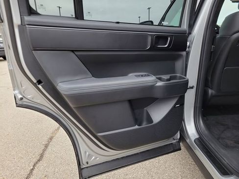 Used 2025 Hyundai Santa Fe Calligraphy image 12