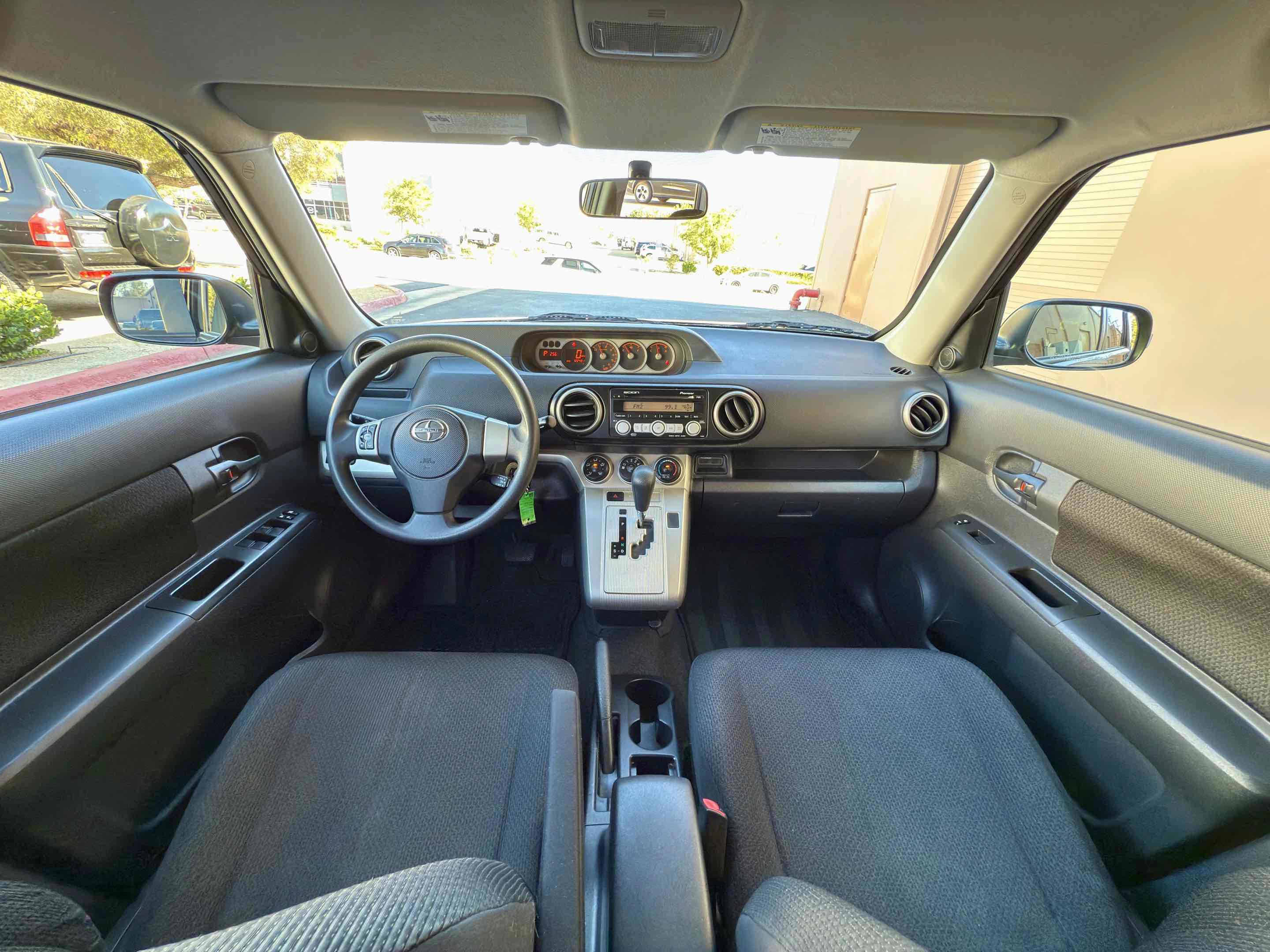Used 2008 Scion xB FWD image 16