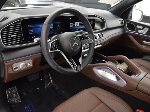 Certified 2025 Mercedes-Benz GLE 450 4MATIC image 21