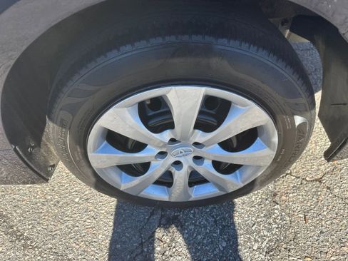 Used 2023 Toyota Corolla LE image 14