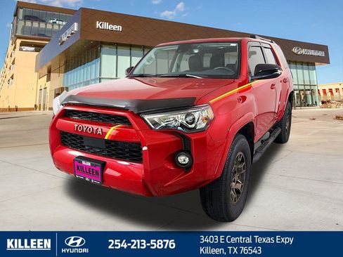 Used 2023 Toyota 4Runner 40th Anniversary SE image 3