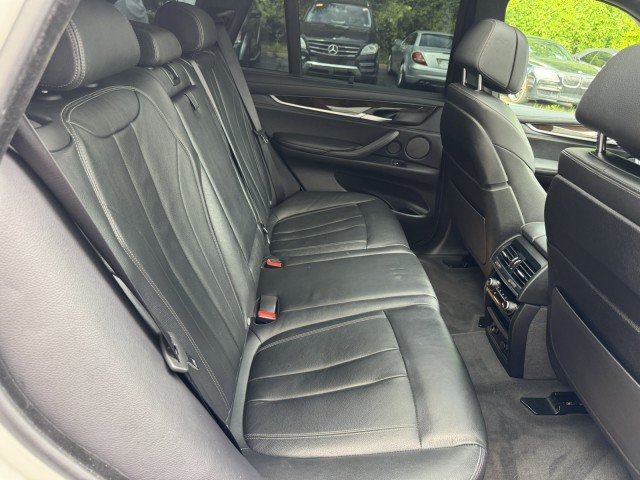 Used 2018 BMW X5 xDrive50i AWD/4WD image 27