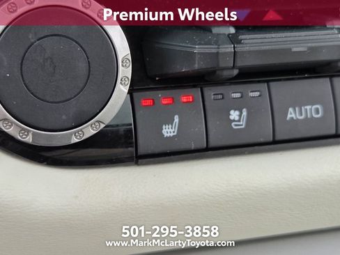Certified 2025 Toyota Sequoia Capstone AWD/4WD image 31
