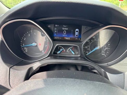 Used 2017 Ford Focus SE FWD image 35